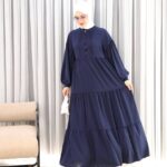 فستان مدينه صيفي بمجموعة ازرار على الصدر